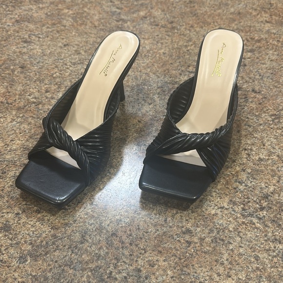 Anne Michelle Kitten Heel Slip On Black Womens Size 10 Square Toe - Picture 3 of 11